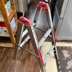 ☆お買い得☆折り畳みアルミ脚立☆