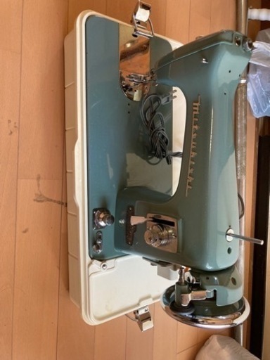 アンティークミシン　三菱