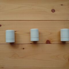 【新古品】LED電球×2、モーガルソケット×3 のセットの画像