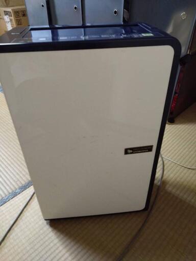 コロナ　衣類乾燥機能付き除湿器