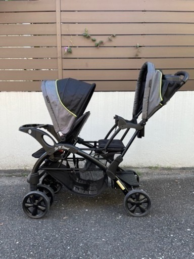 〈中古〉ベビーカー　二人乗り