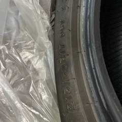 エクストレイルタイヤ2本 一時中断の画像