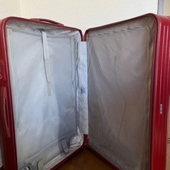 RIMOWAスーツケース　REDの画像