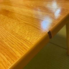 折り畳みテーブルの画像