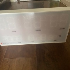 LED電子時計の画像