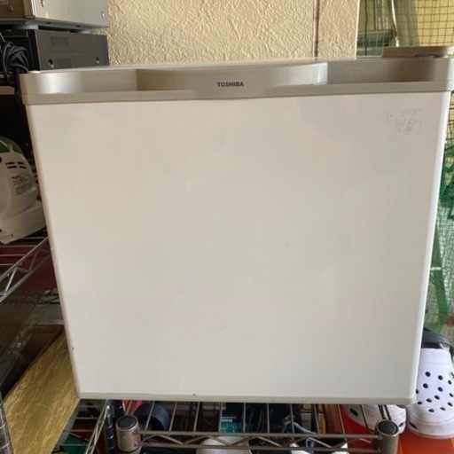 小型　冷蔵庫