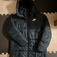 NIKE ダウンの画像