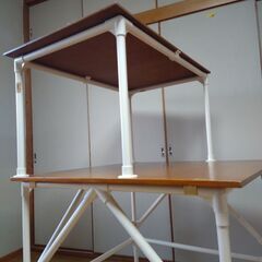 イレクター製　事務机（パソコン用にもどうぞ）の画像