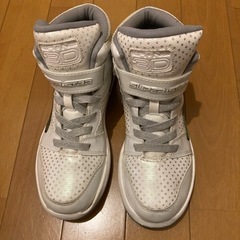 シューズ　23.0㎝