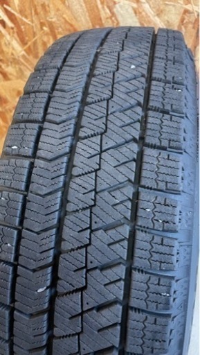 【売れました】ﾌﾞﾘﾁﾞｽﾄﾝ BLIZZAK VRX2 165/65R14 2021年製造 ﾎｲｰﾙ付８部山 （検）ｽﾀｯﾄﾞﾚｽ 