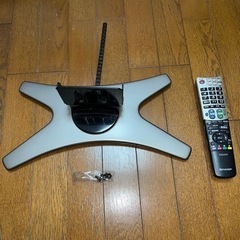 SHARPのAQUOS32型テレビの画像