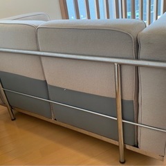 ル・コルビジェ (Le Corbusier)　LC2（2P）レザーフォーム社 イタリア製　 リプロダクト家具 　デザイナーズ家具の画像
