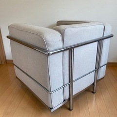 ル・コルビジェ (Le Corbusier)　LC2（１P）レザーフォーム社 イタリア製　 リプロダクト家具 　デザイナーズ家具の画像