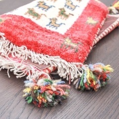 【武蔵小山店】【未使用品】ギャッペ　ギャッベ　絨毯　ラグ　イラン　大判　玄関前　天然　ウール　100%  赤系　レッド系　ペルシャ　① の画像
