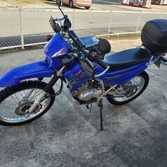 XTZ125　バイクカバー　リアボックス付き　オフロードバイクの画像