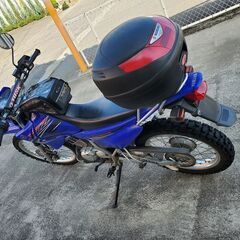 XTZ125　バイクカバー　リアボックス付き　オフロードバイクの画像