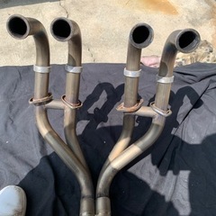 ゼファー1100？マフラーの画像