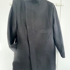 めちゃくちゃ温かい‼️H&Mのデザインハーフコート売ります【未使用】激安1,500円‼️の画像
