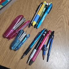 文具 ボールペン シャーペン ホッチキス コンパス 蛍光ペン