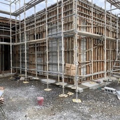 型枠解体従業員募集の画像