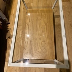 ローテーブル　ホワイト　白　ガラスの画像