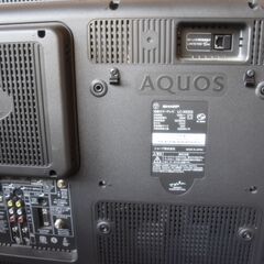 SHARP AQUOS ３２型 ２０１０年式、説明書、リモコン付きの画像
