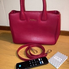 FURLA フルラ　ショルダー紐付きハンドバック