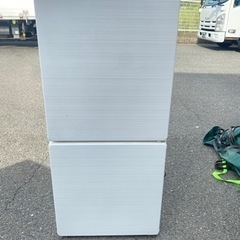 福岡市内配送無料　ユーイング U-ING UR-F110H-W [冷蔵庫 （110L・右開き） 2ドア スターリングホワイト]