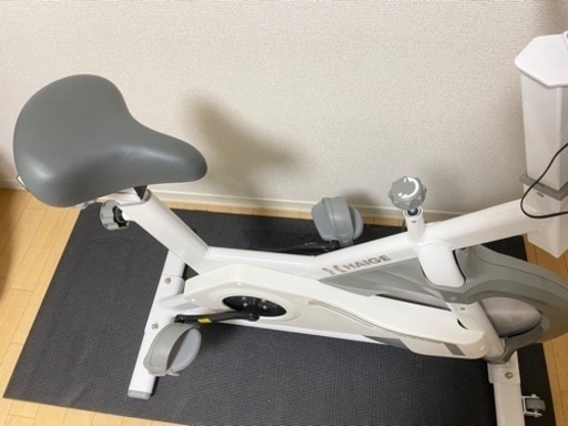 フィットネスバイク　スピンバイク 静音 心拍数 摩擦式