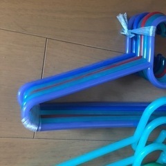 ハンガー11本　ピンチ　カラフル　おしゃれ　使用済みの画像