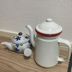キャンセル出たので急須とTポットセット無料差し上げます。