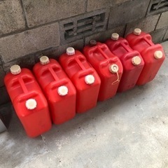 灯油ポリタンク　18リットル