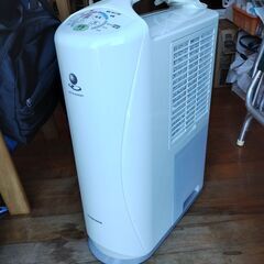 コロナ除湿機の画像