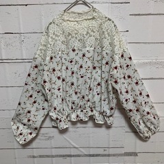 胸元レース切り替え　ブラウス