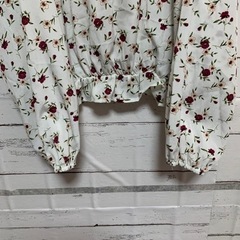 胸元レース切り替え　ブラウスの画像