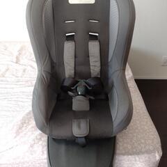 タカタ　ISOFIX　チャイルドシート