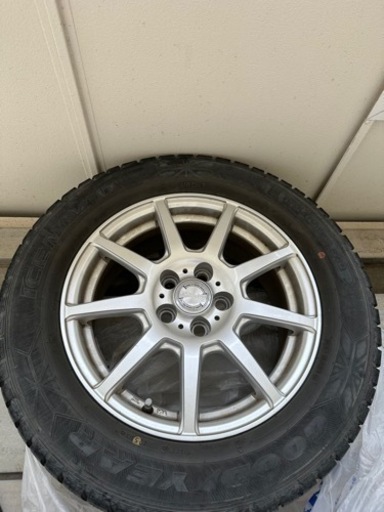 スタッドレスタイヤ15インチ4本セット