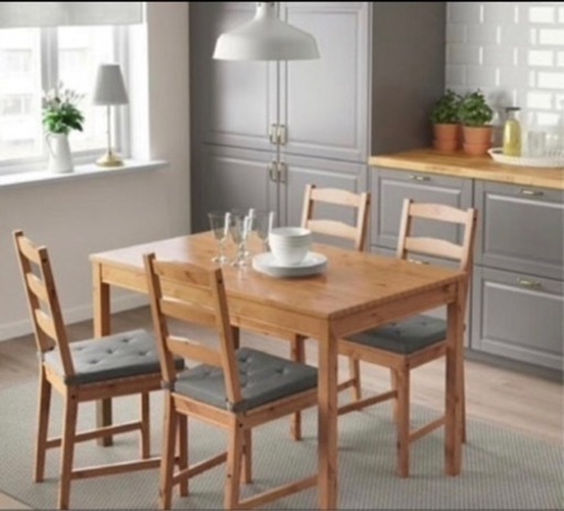 IKEA ヨックモック　ダイニングテーブル