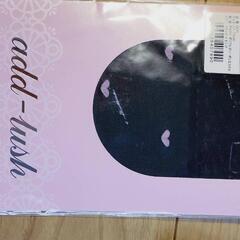 新品未開封ハート🩷のオーバーニーとリボン🎀の透けタイツ＆スイーツ柄耐水性化粧ポーチの画像