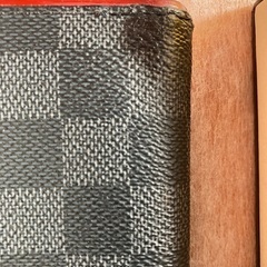 ルイ・ヴィトン ダミエグラフィットポルトフォイユ赤長財布