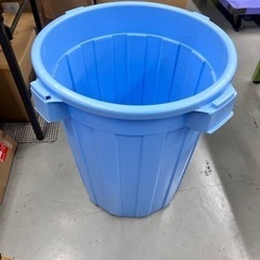 商談中…無料でお譲りします。ポリバケツ90リットル