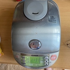 炊飯器　の画像