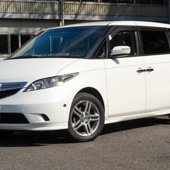 ホンダ　エリシオン　V6　3000cc　ヒッチメンバー付き
