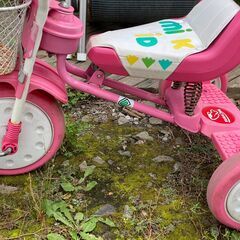 三輪車 レトロ ピンクの画像
