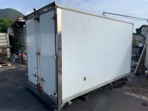 No.820 保冷バン 2ｔ 車  アルミ 箱 バイク 倉庫 トラック コンテナ 米 保管庫 物置 DIY