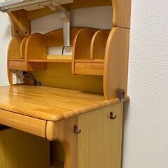 取りに来ていただける方に。学習机（椅子なし）の画像