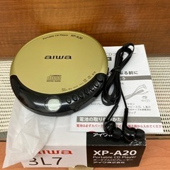 ★未使用品★アイワ　ポータブルCDプレーヤー