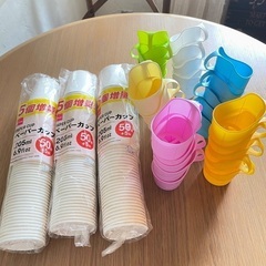 【値下げ】紙コップ新品165個+ホルダー
