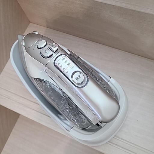 SANYO コードレススチームアイロン