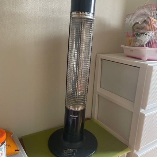 遠赤外線電気ストーブ